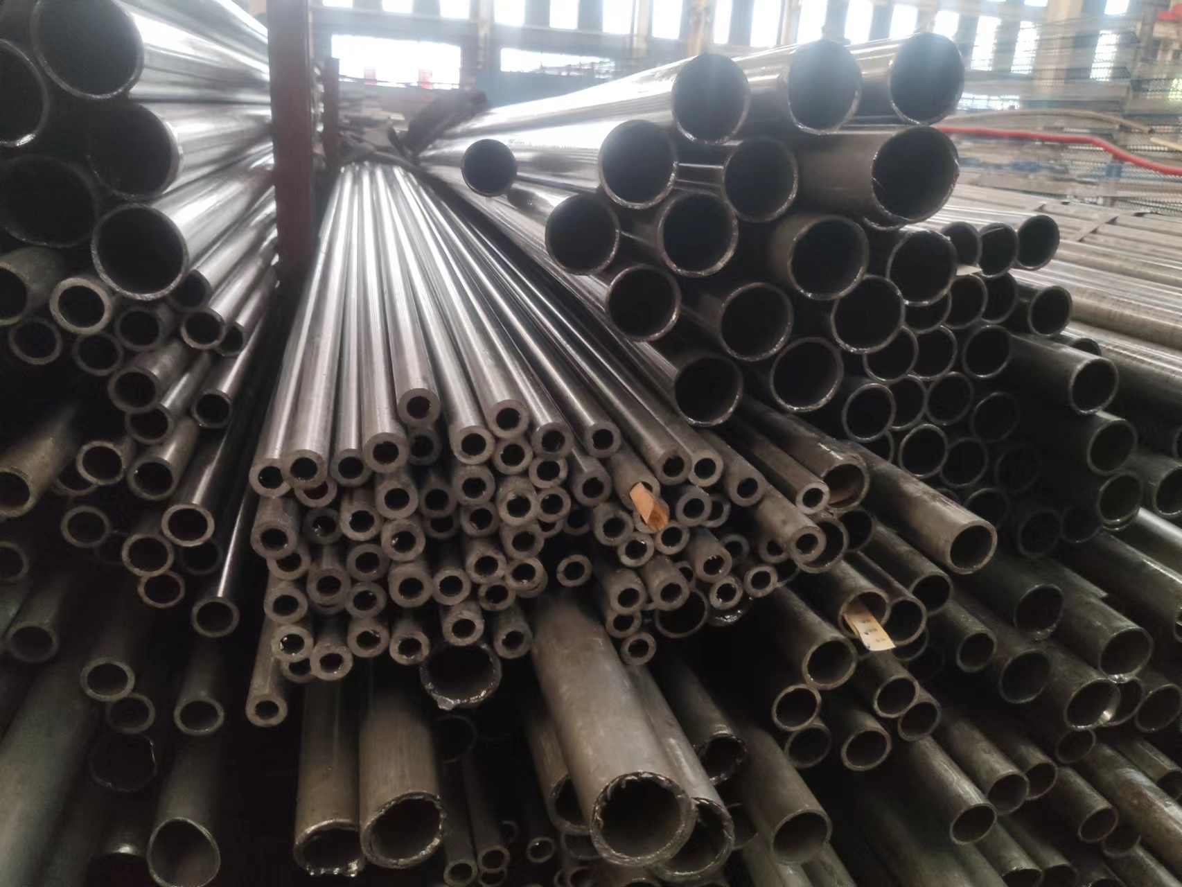 <b>山东盛欣金属：小口径精密管技术领航市场</b>